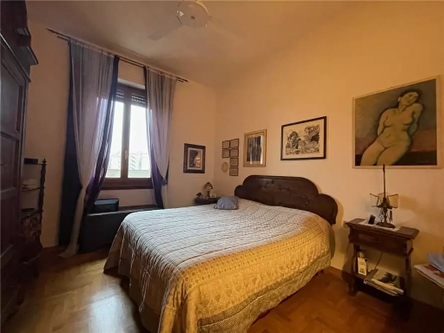 Immagine 37 di Appartamento in vendita  a Firenze