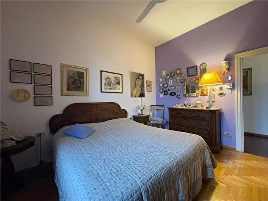 Immagine 39 di Appartamento in vendita  a Firenze