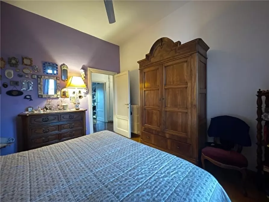 Immagine 40 di Appartamento in vendita  a Firenze