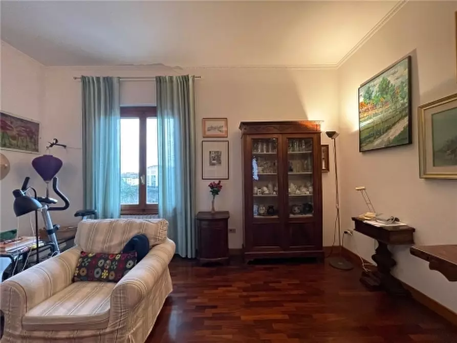 Immagine 44 di Appartamento in vendita  a Firenze