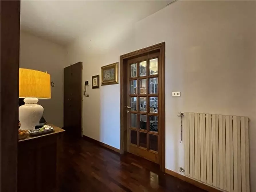 Immagine 52 di Appartamento in vendita  a Firenze