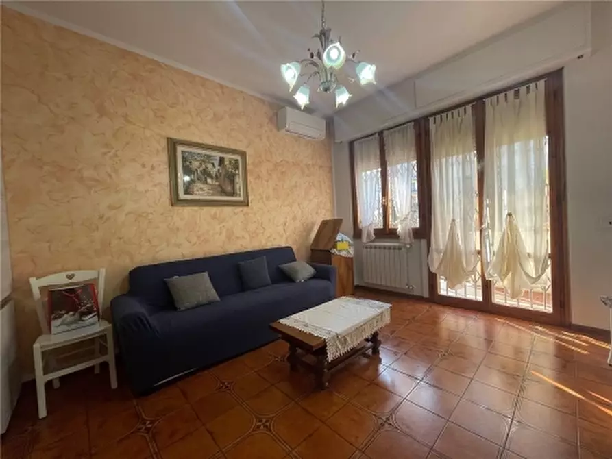 Immagine 4 di Appartamento in vendita  a Firenze