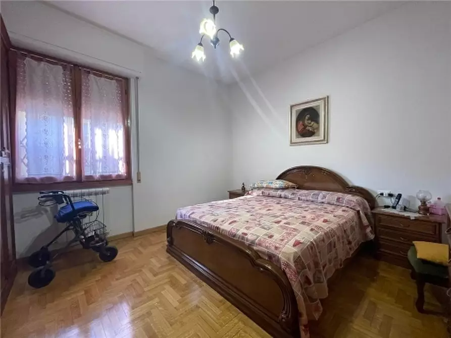 Immagine 18 di Appartamento in vendita  a Firenze