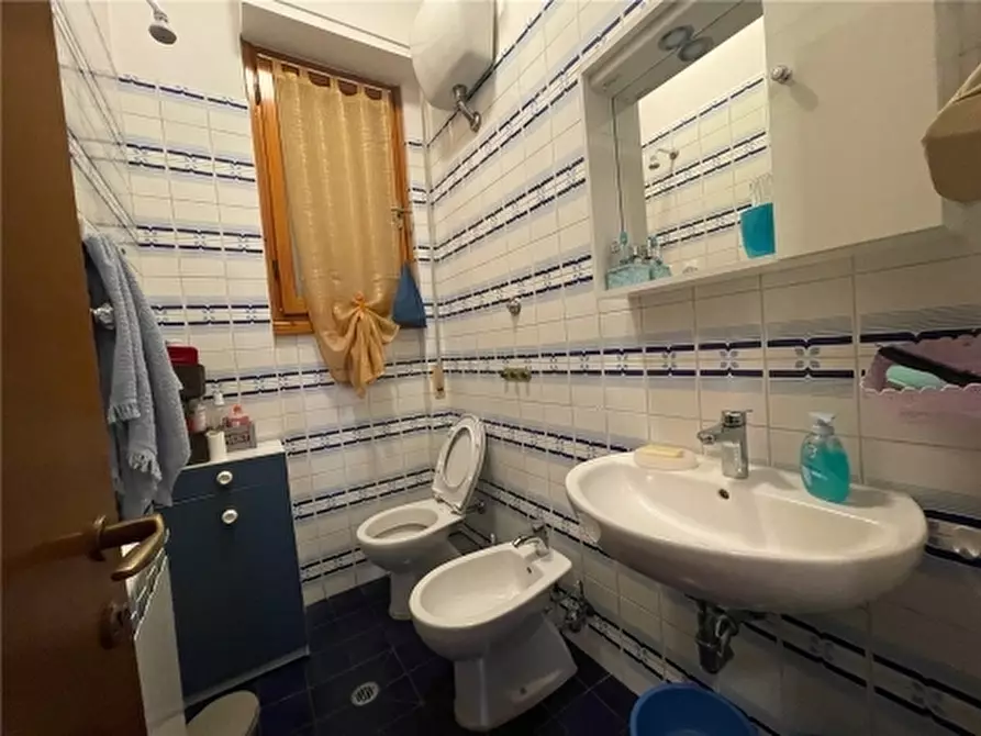 Immagine 22 di Appartamento in vendita  a Firenze