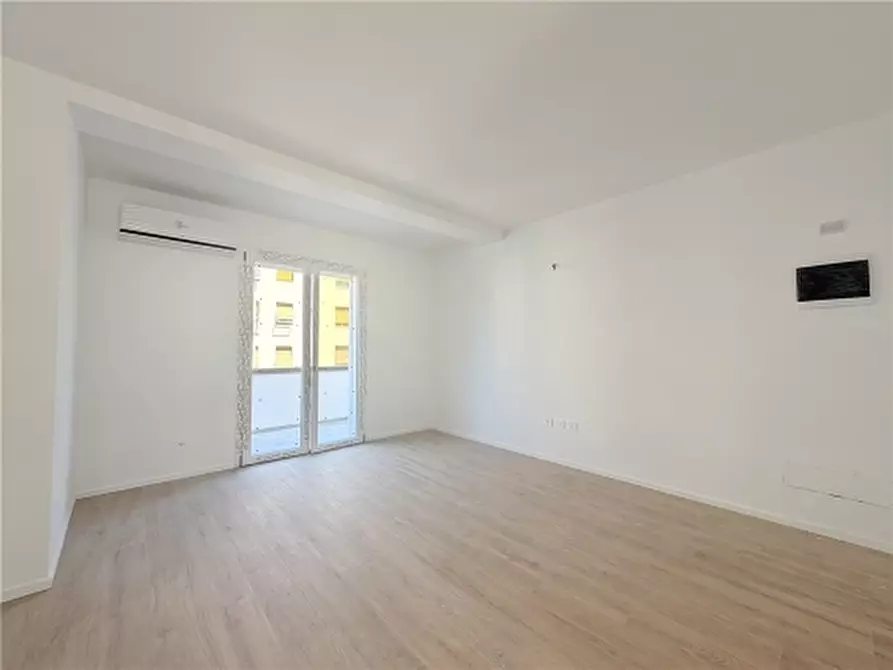 Immagine 25 di Appartamento in vendita  a Firenze