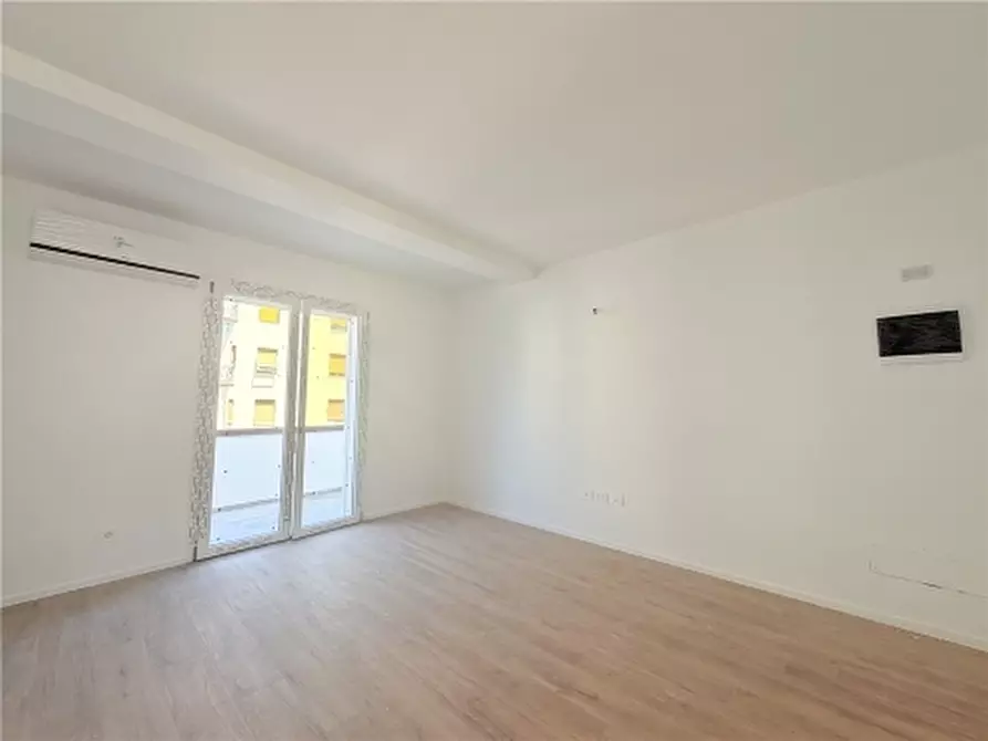 Immagine 29 di Appartamento in vendita  a Firenze
