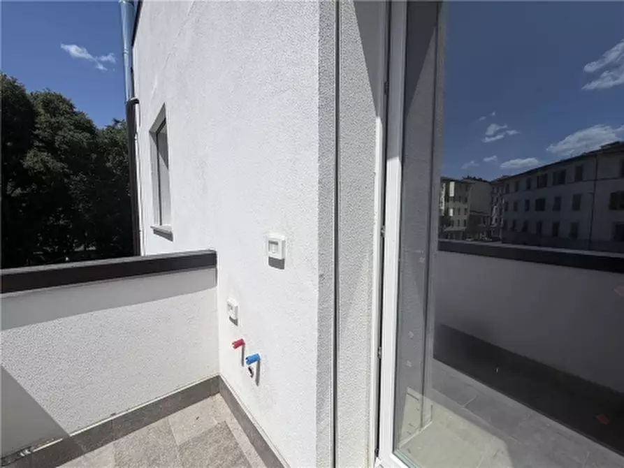 Immagine 30 di Appartamento in vendita  a Firenze
