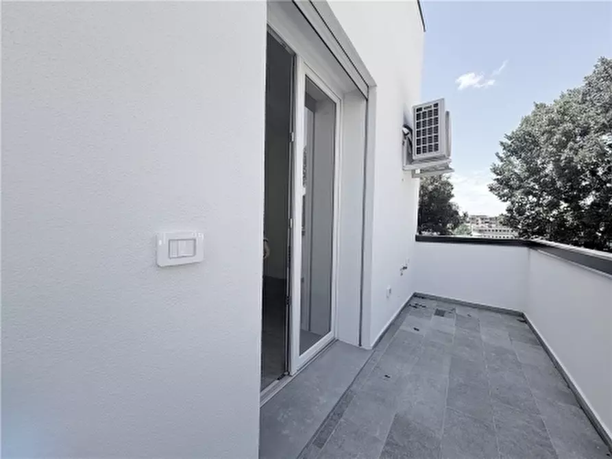 Immagine 31 di Appartamento in vendita  a Firenze