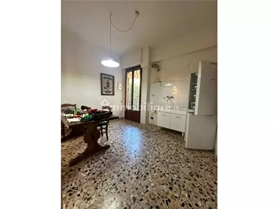 Immagine 3 di Appartamento in vendita  a Scandicci