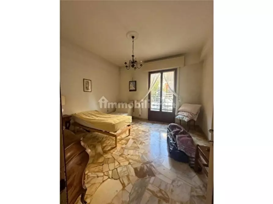 Immagine 10 di Appartamento in vendita  a Scandicci