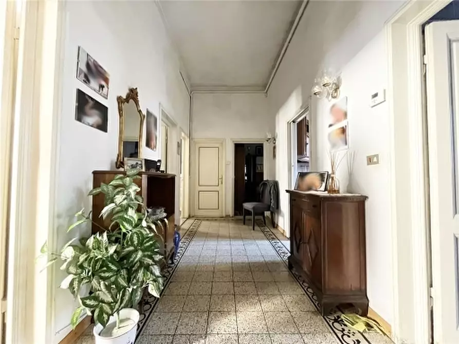 Immagine 1 di Appartamento in vendita  a Firenze
