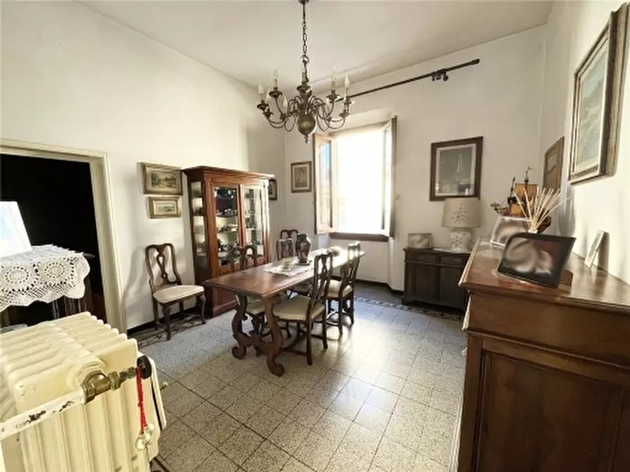 Immagine 4 di Appartamento in vendita  a Firenze