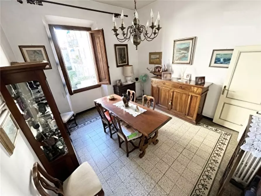 Immagine 10 di Appartamento in vendita  a Firenze