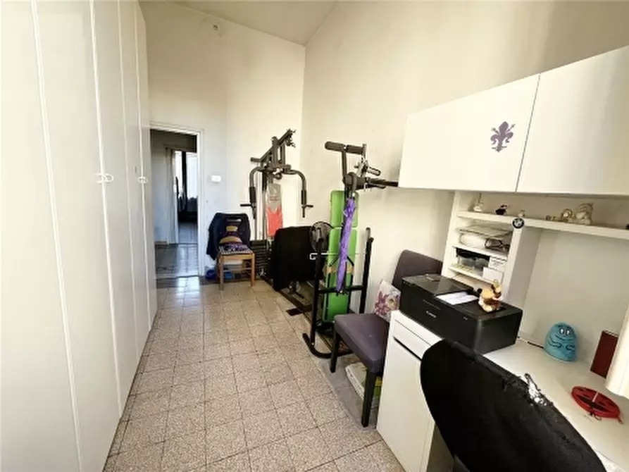 Immagine 15 di Appartamento in vendita  a Firenze