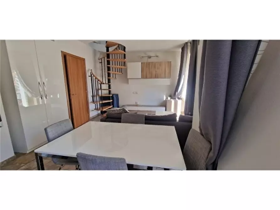 Immagine 4 di Appartamento in vendita  a Firenze