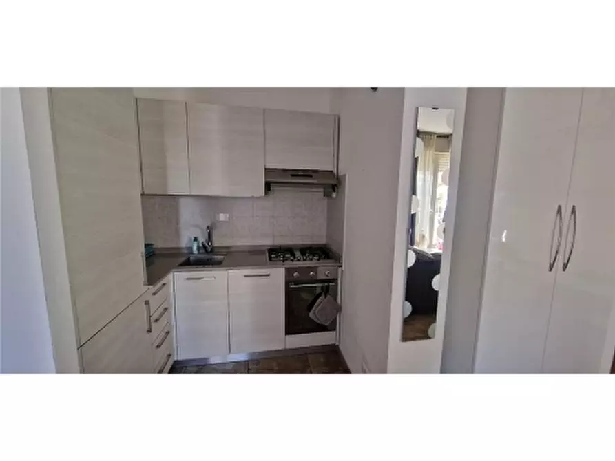 Immagine 10 di Appartamento in vendita  a Firenze