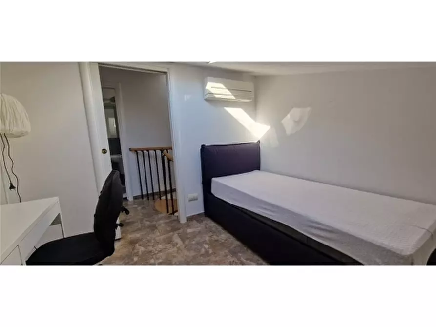 Immagine 21 di Appartamento in vendita  a Firenze