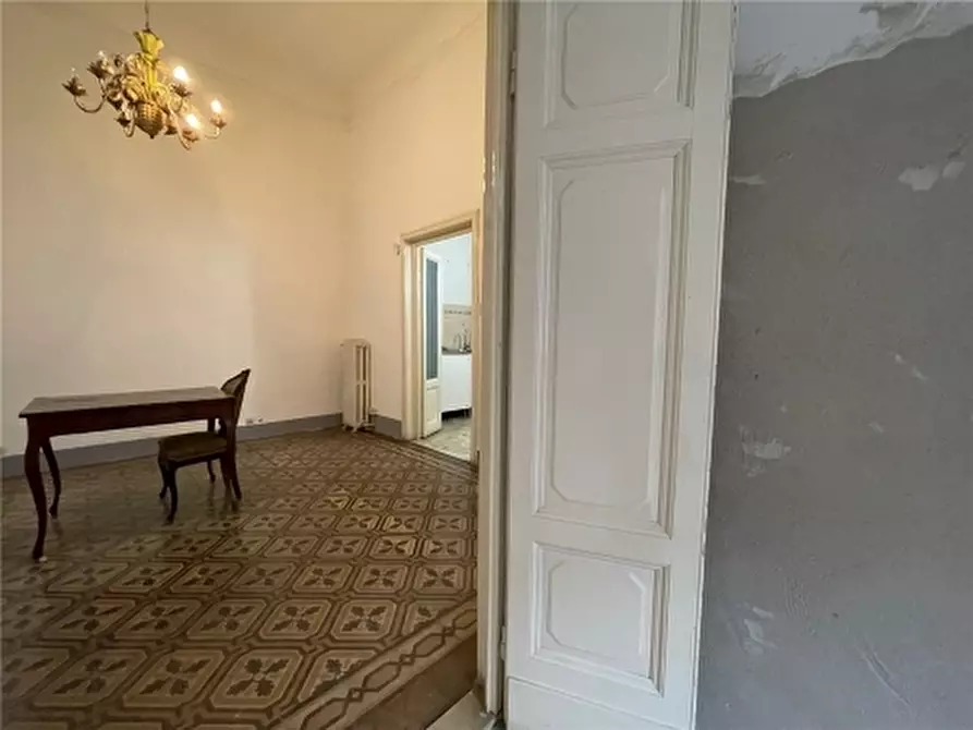 Immagine 5 di Appartamento in vendita  a Firenze