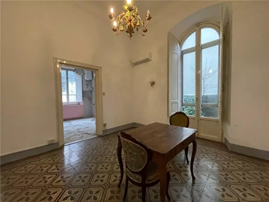 Immagine 8 di Appartamento in vendita  a Firenze