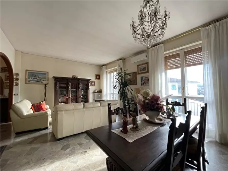 Immagine 10 di Appartamento in vendita  a Firenze