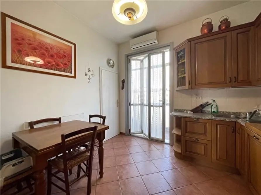 Immagine 19 di Appartamento in vendita  a Firenze