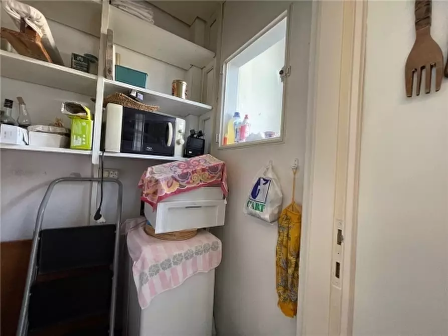 Immagine 26 di Appartamento in vendita  a Firenze