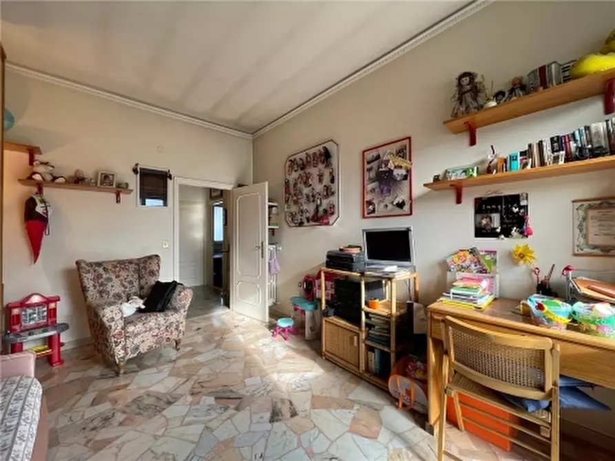 Immagine 33 di Appartamento in vendita  a Firenze