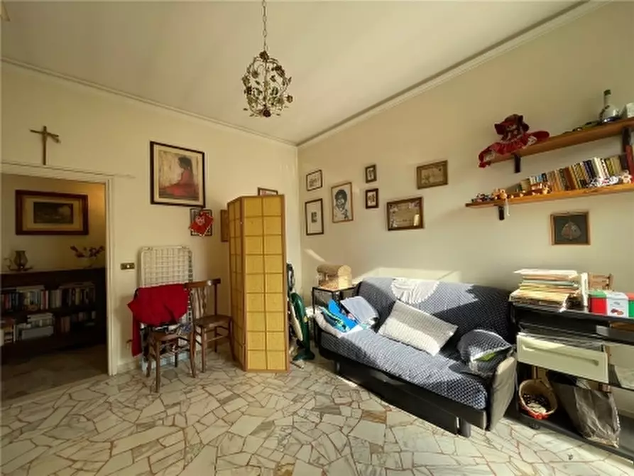 Immagine 38 di Appartamento in vendita  a Firenze