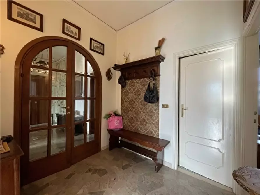 Immagine 44 di Appartamento in vendita  a Firenze