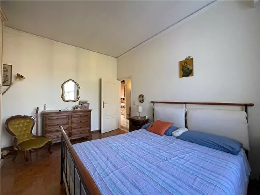 Immagine 48 di Appartamento in vendita  a Firenze