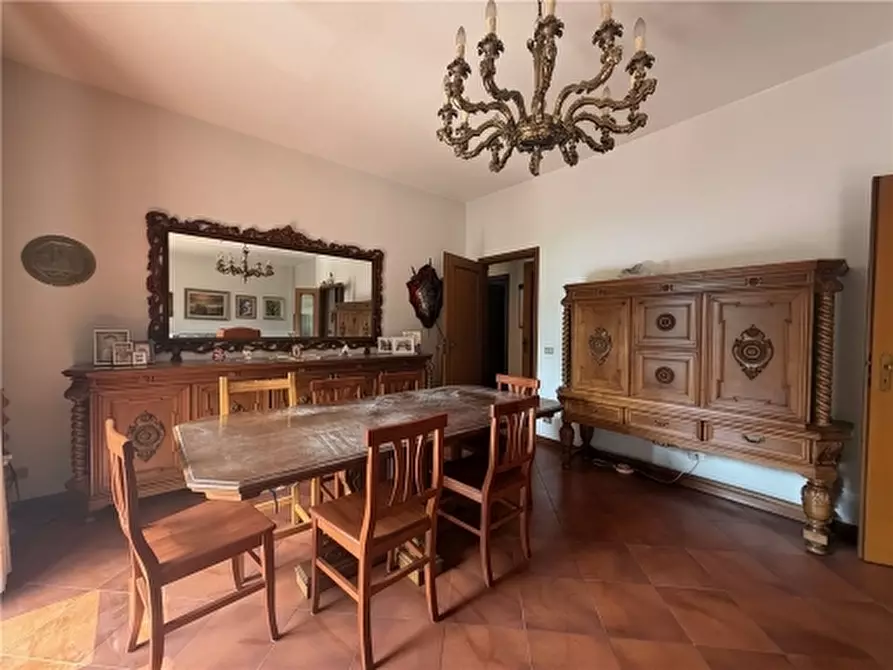 Immagine 2 di Appartamento in vendita  a Firenze