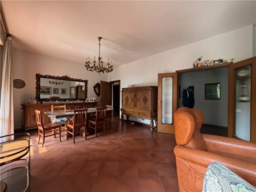Immagine 8 di Appartamento in vendita  a Firenze