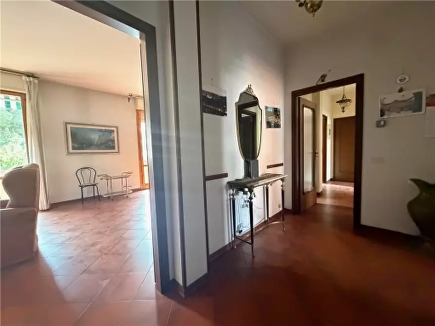 Immagine 33 di Appartamento in vendita  a Firenze