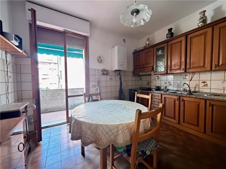 Immagine 39 di Appartamento in vendita  a Firenze