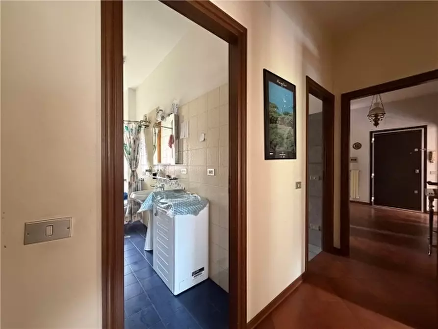 Immagine 50 di Appartamento in vendita  a Firenze