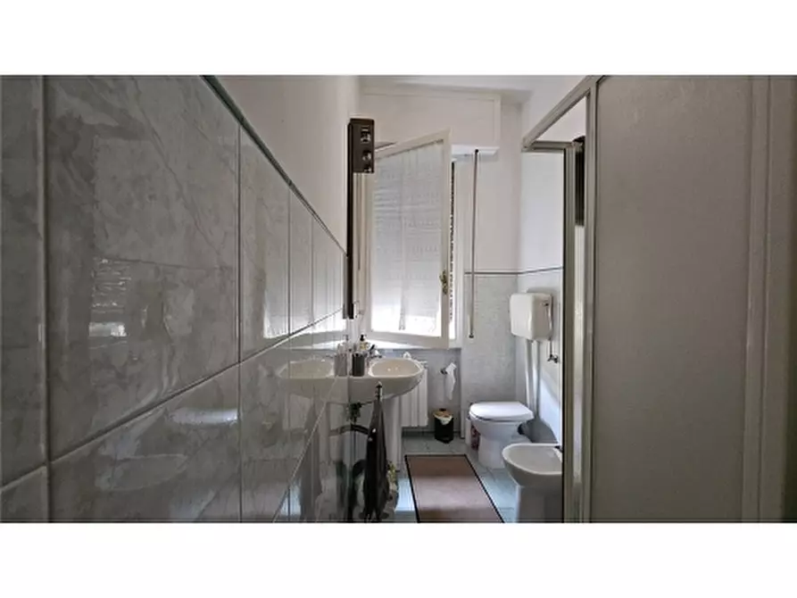 Immagine 21 di Appartamento in vendita  a Scandicci