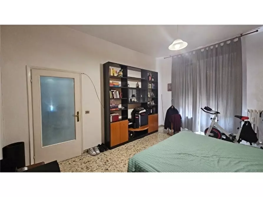 Immagine 28 di Appartamento in vendita  a Scandicci