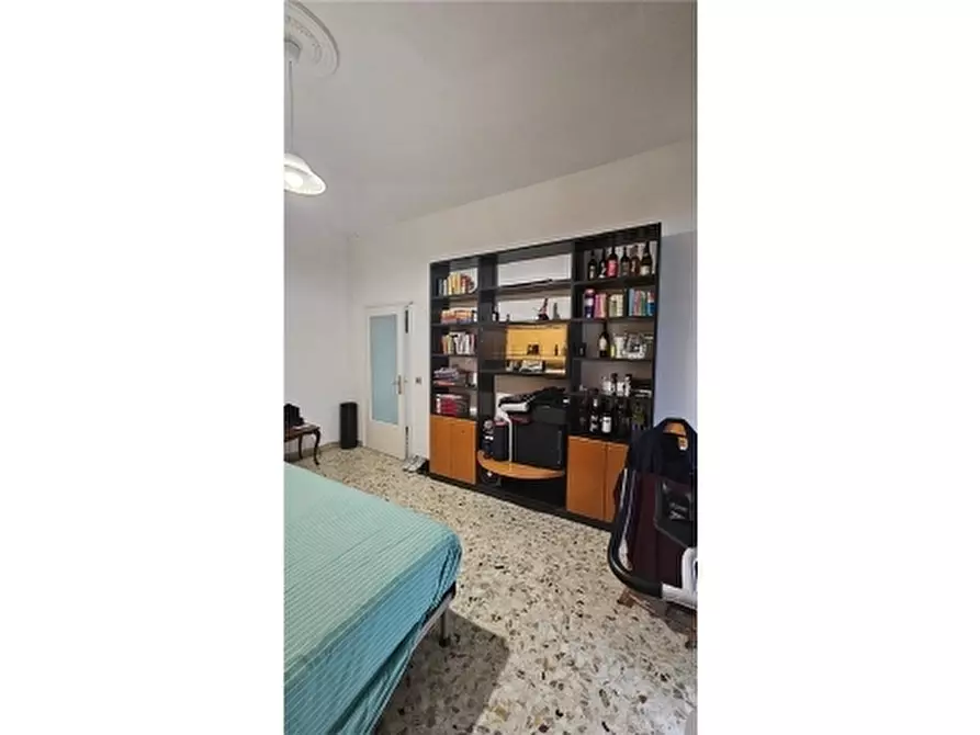 Immagine 32 di Appartamento in vendita  a Scandicci