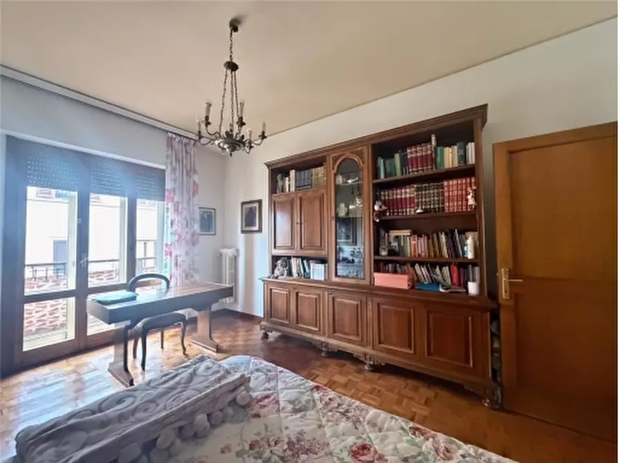 Immagine 24 di Appartamento in vendita  a Firenze