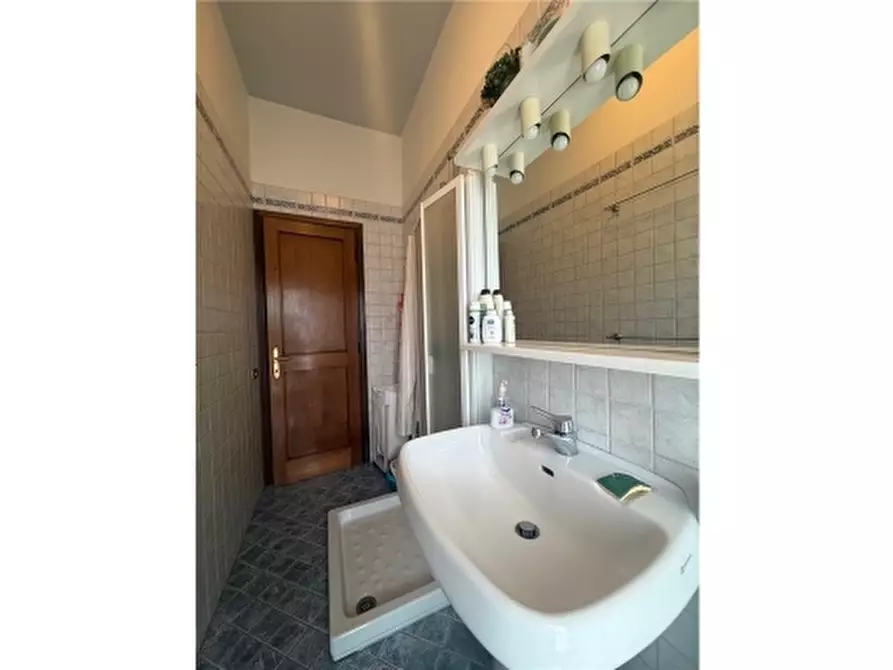 Immagine 31 di Appartamento in vendita  a Firenze