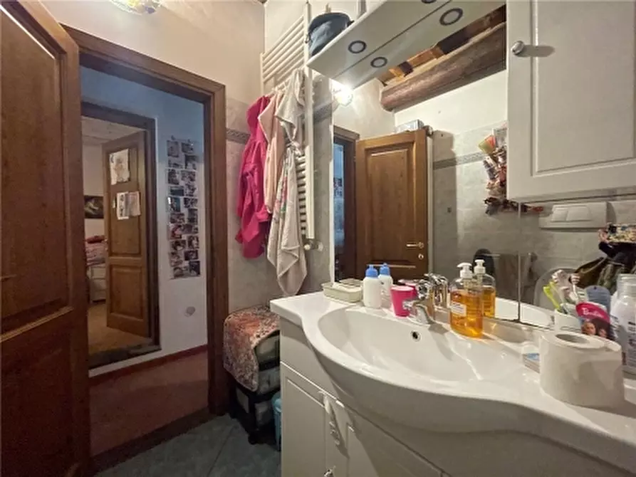 Immagine 19 di Appartamento in vendita  a Firenze