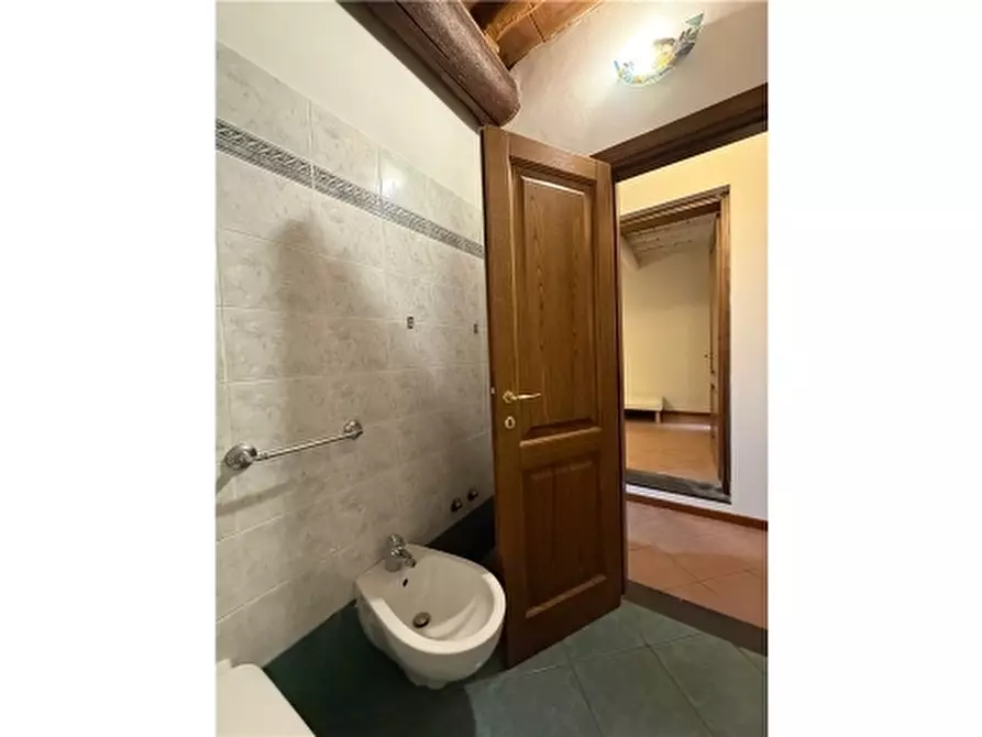 Immagine 25 di Appartamento in vendita  a Firenze