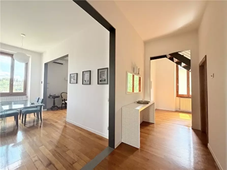 Immagine 3 di Appartamento in vendita  a Firenze