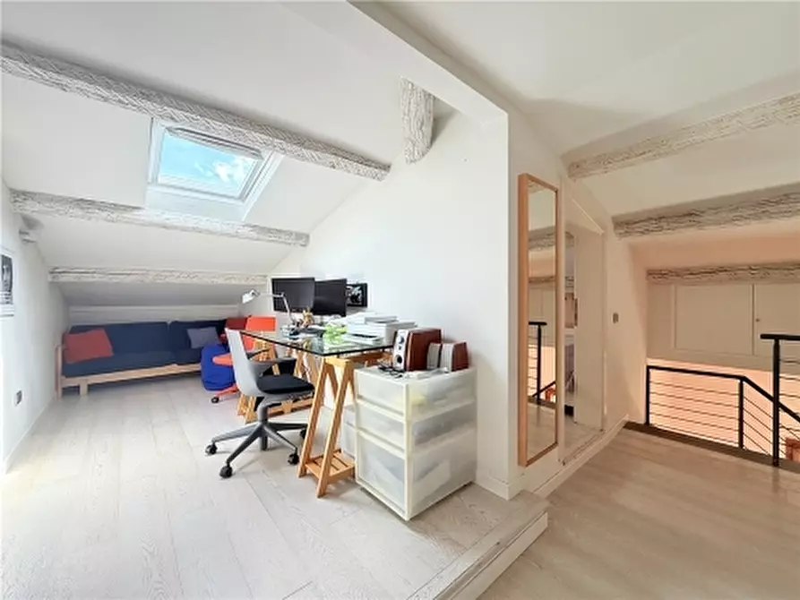 Immagine 23 di Appartamento in vendita  a Firenze