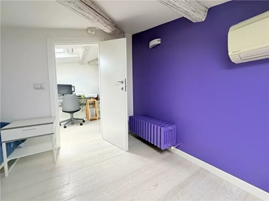 Immagine 26 di Appartamento in vendita  a Firenze