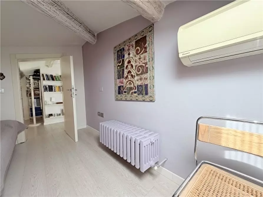 Immagine 39 di Appartamento in vendita  a Firenze
