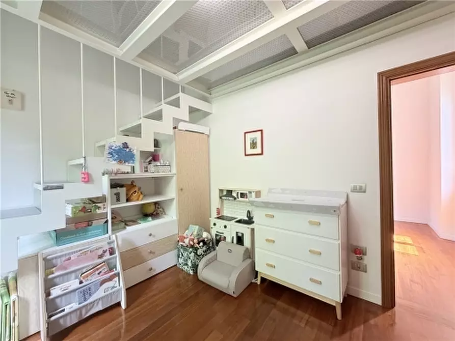 Immagine 50 di Appartamento in vendita  a Firenze