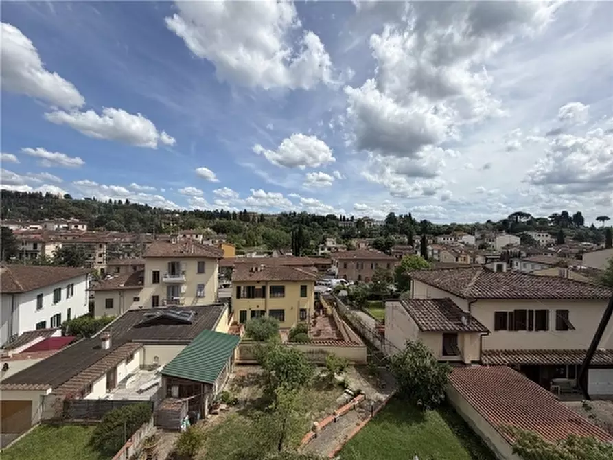 Immagine 54 di Appartamento in vendita  a Firenze
