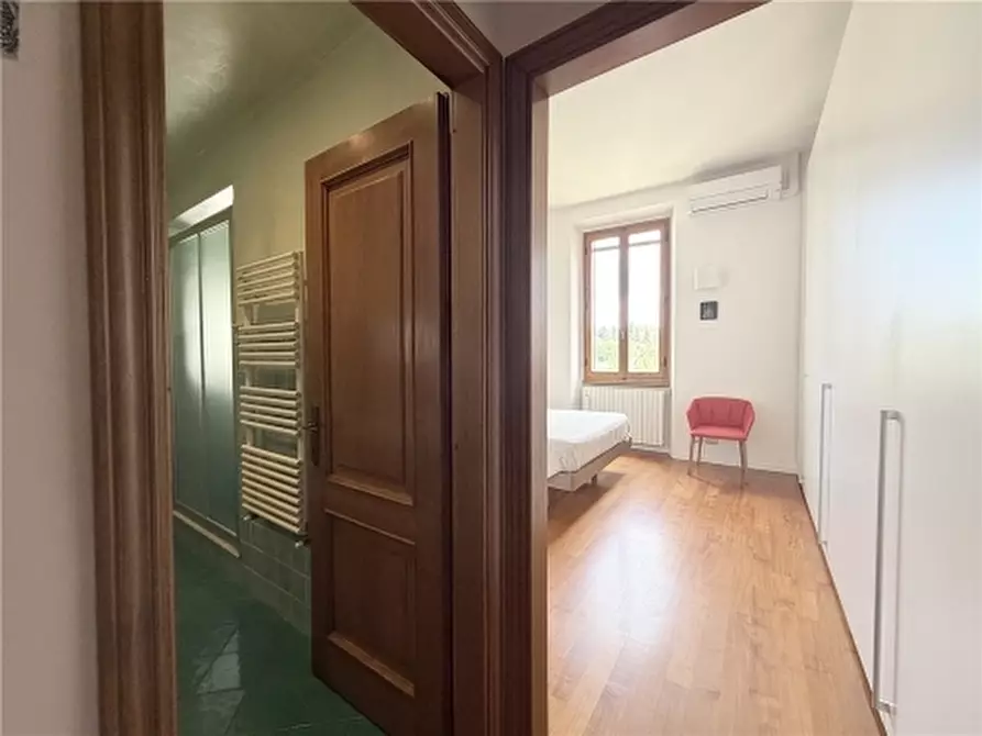 Immagine 58 di Appartamento in vendita  a Firenze