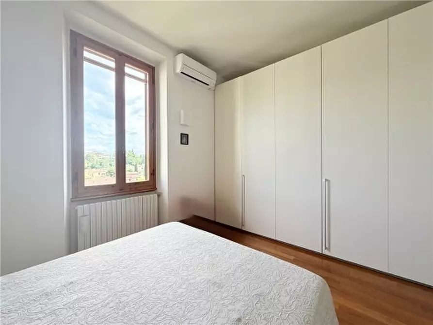 Immagine 62 di Appartamento in vendita  a Firenze